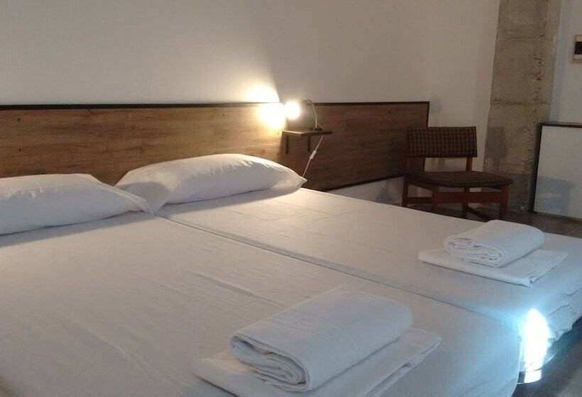 스탠다드 룸 공동 욕실, The Market Hostel