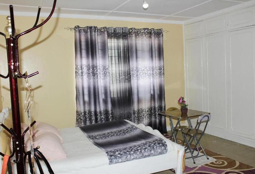 اتاق سوپریور, Kenya Inn