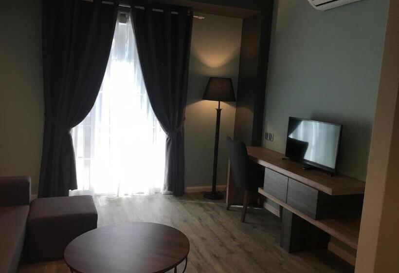 Люкс Повышенной Комфортности, The Royale Chenang Resort