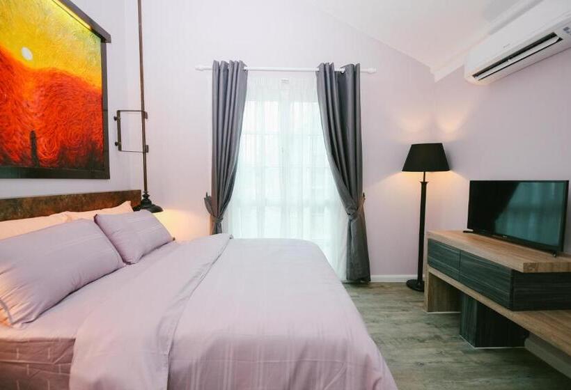 Люкс Повышенной Комфортности, The Royale Chenang Resort