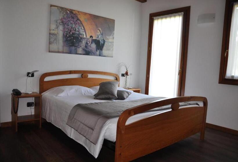 Номер Стандарт Вид на Сад, Agriturismo Ancillotto