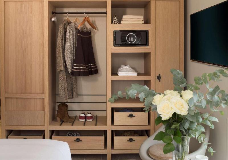 Номер Deluxe Кровать Кинг, Le Grand Pavillon Chantilly