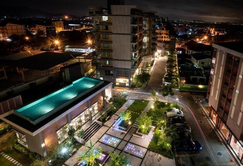 Люкс, Onpa Hotel & Residence Bangsaen