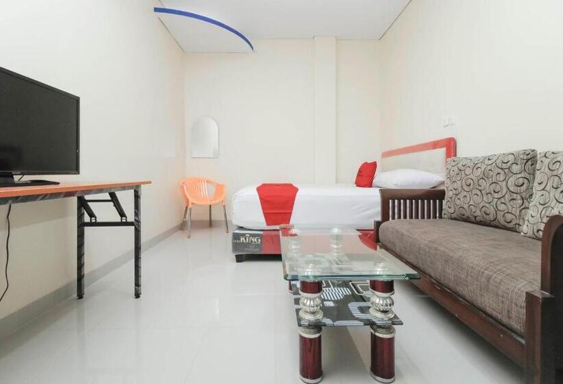 Люкс, Reddoorz Plus @ Jalan Pemuda Jakarta