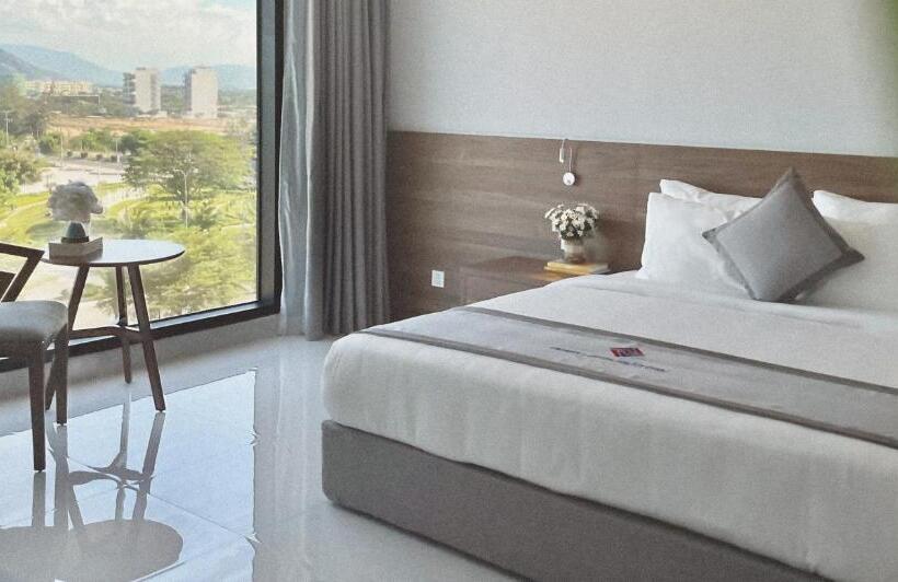 اتاق سوپریور سه تخته, Long Thuan Hotel & Resort