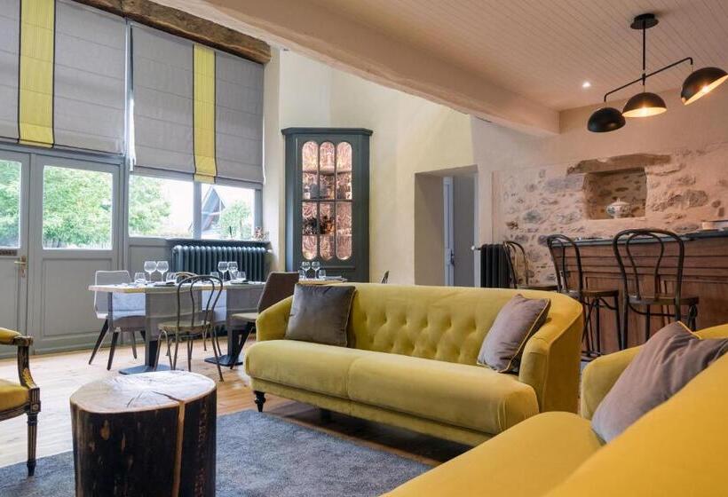 Номер Стандарт Вид на Сад, Le Relais