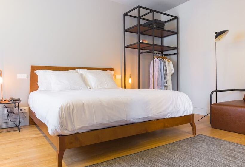 استودیو استاندارد با چشم‌انداز باغ, Braga Heritage Lofts