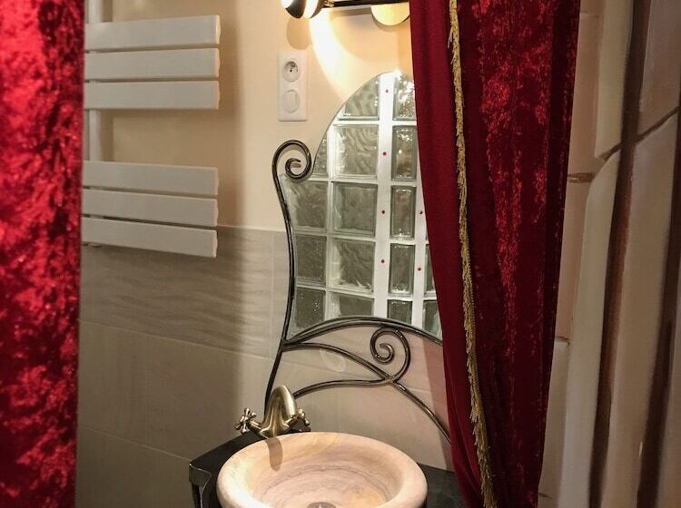 اتاق لوکس با بالکن, Chambre Venus