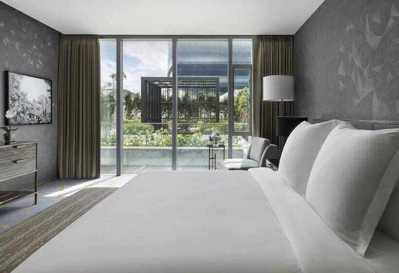 Люкс, Four Seasons Hotel Bengaluru At Embassy One