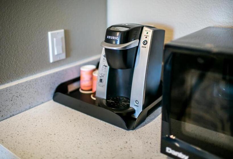 Номер Deluxe Кровать Кинг, Siri Downtown  Paso Robles