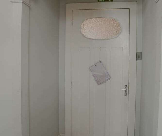اتاق خانوادگی, Vila Santa Eulalia Hostel