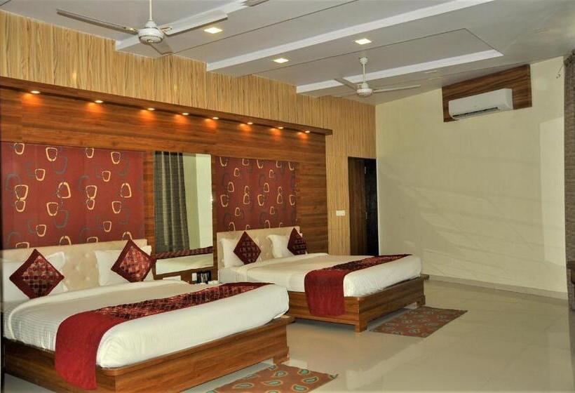 标准四人间共用浴室, Alcor Spa Resorts