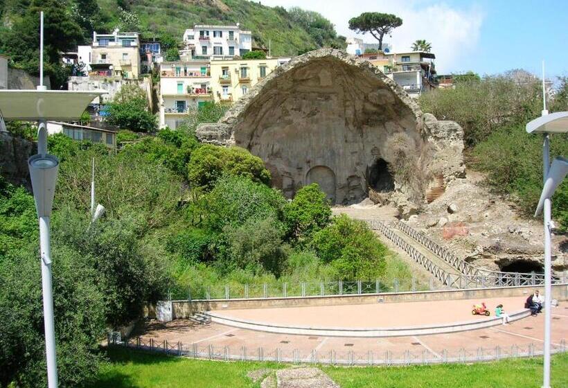 Quarto Estandar, Domus Fortunae B&b