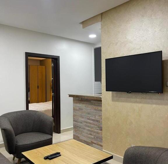 استودیوی لوکس, Casahouse Apparts