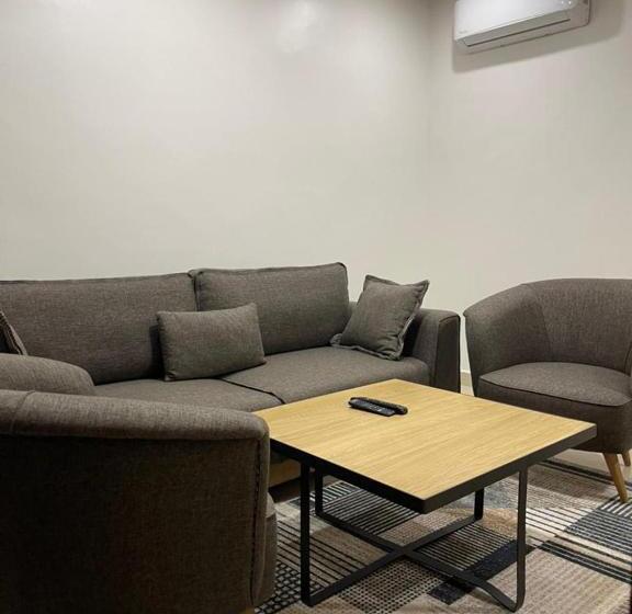 استودیوی لوکس, Casahouse Apparts