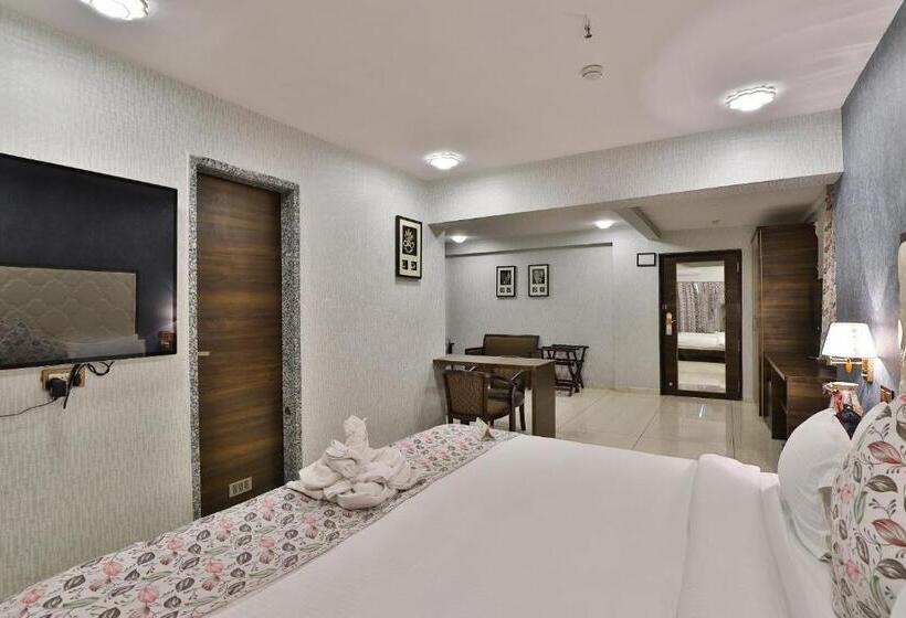 اتاق لوکس, Casa Riva