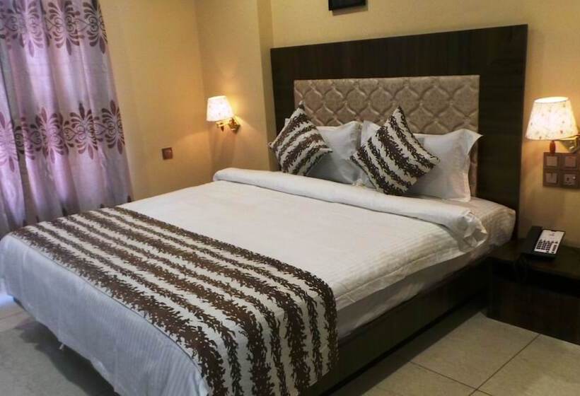اتاق لوکس, Casa Riva