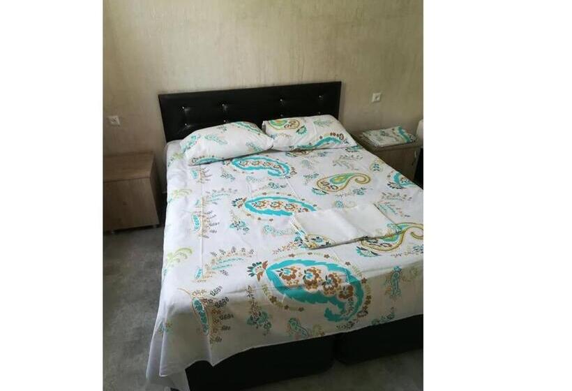 اتاق سه نفره دلوکس با چشم‌انداز دریا, Kvariati Beach Guesthouse Levaniko