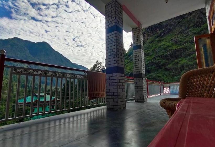 4인용 스탠다드 룸, Snow View Guest House