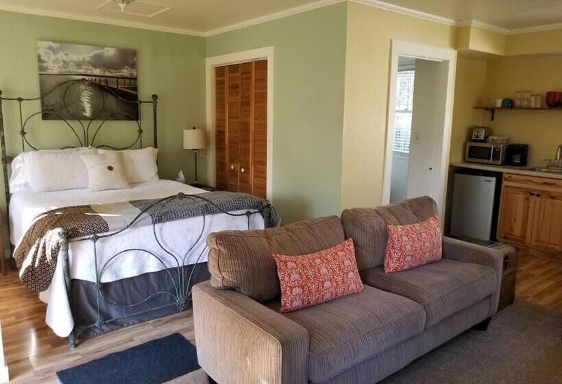 Студия Deluxe, China Creek Cottages