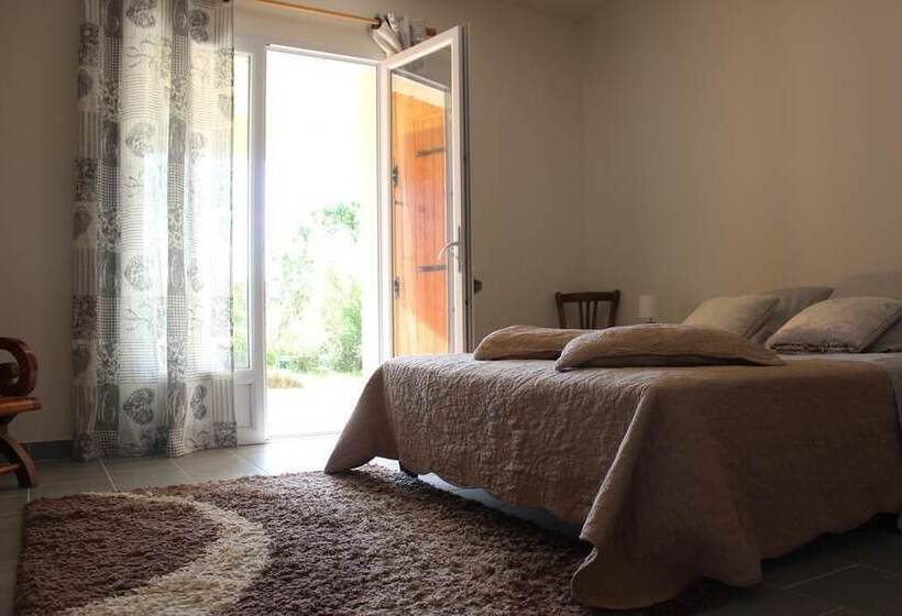 Номер Стандарт, La Villa D Isa