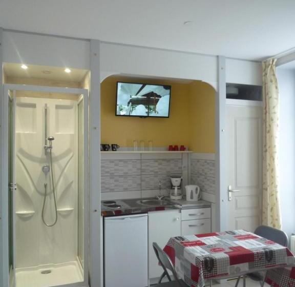 Студия Стандарт, Au Relais Du Parc De Millevaches