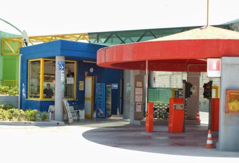 اتاق لوکس یک تخته, I 13 Cavalieri Guest House