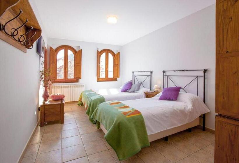 Номер Стандарт Трехместный, Hostal Antiguo Hospital