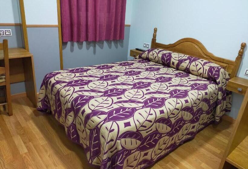 Номер Стандарт, Hostal Banderas