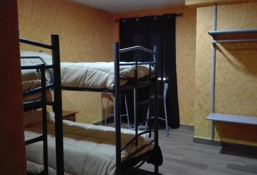 패밀리 룸, Hostal La Aldaba