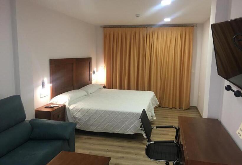 Номер Стандарт с Террасой, Hostal   Restaurante Playa Azul