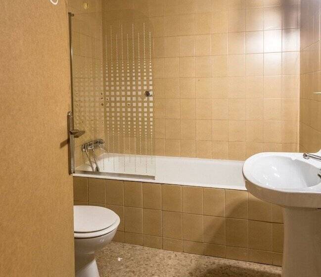 Номер Стандарт Совместная Ванная, Hostal Sant Miquel