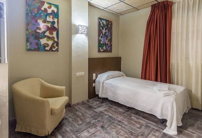 Номер Стандарт Индивидуальный Совместная Ванная, Hostal Sant Miquel