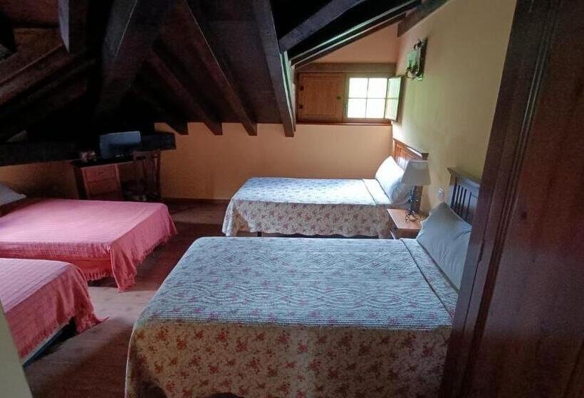 غرفة قياسية رباعية, Posada El Manjon
