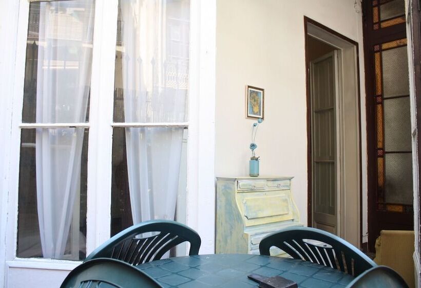 Люкс, Bed & Art Barcelona