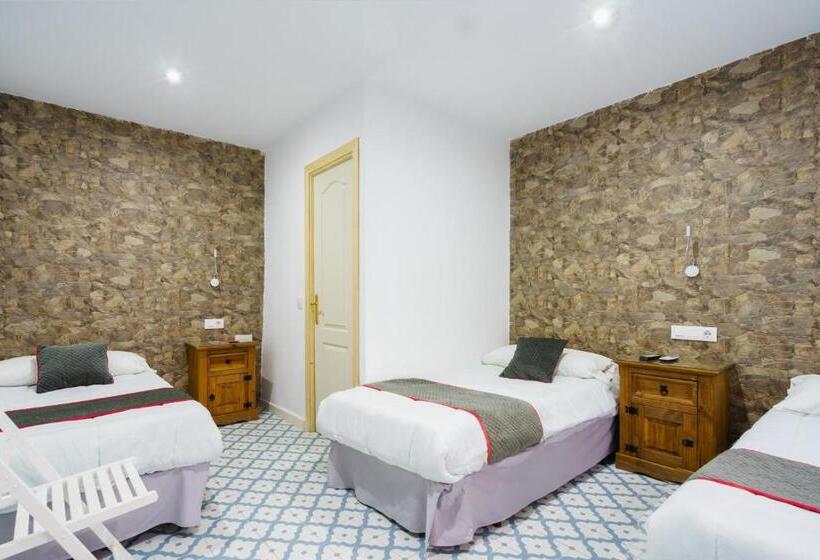 标准三人间, Pensión Riad Mediterraneo