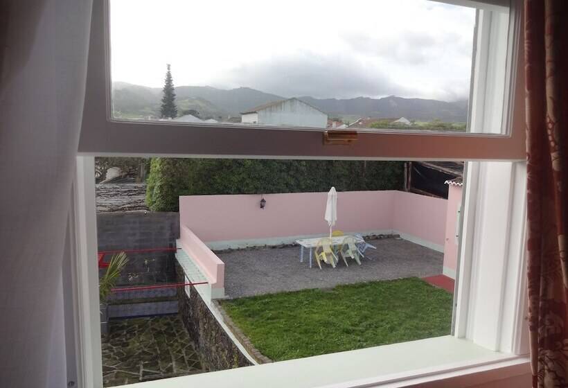 Номер Стандарт, Vila Laura