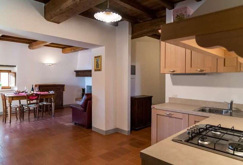 Апартаменты Comfort 2 Спальни, Borgo Macereto