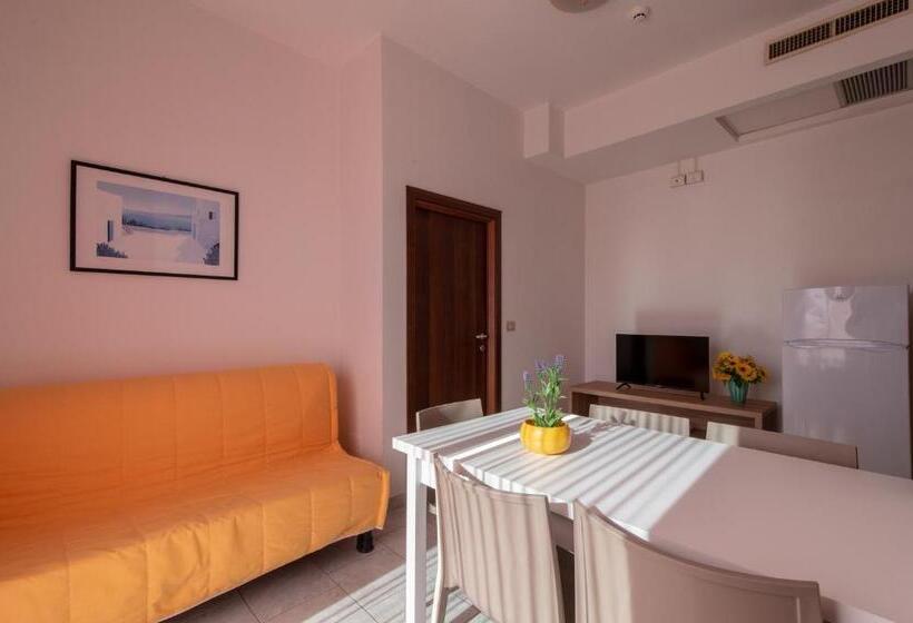 آپارتمان 2 خوابه, Residence Baltic