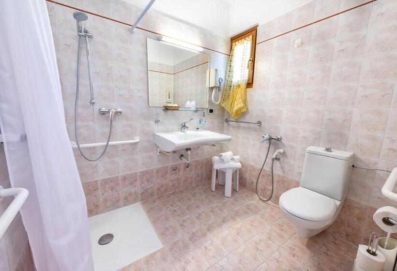 Номер Стандарт Вид на Озеро, Agriturismo Costadoro