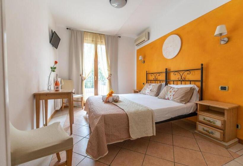Номер Стандарт Вид на Озеро, Agriturismo Costadoro