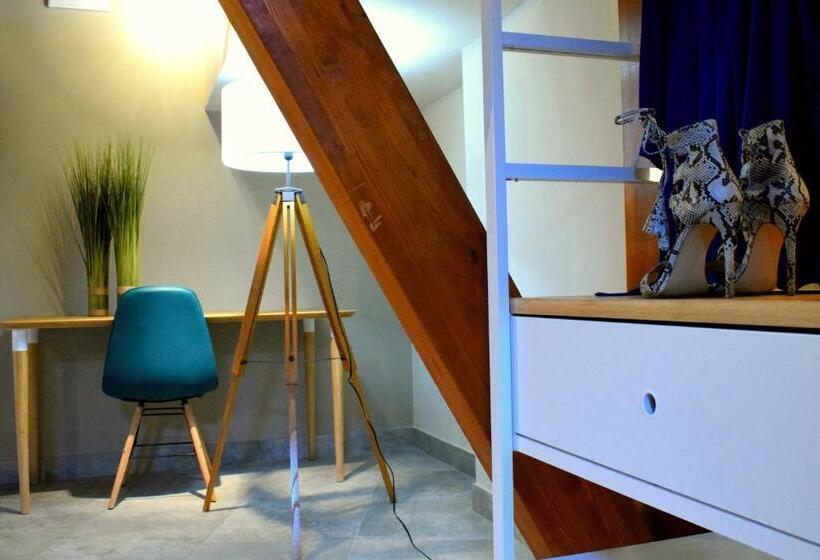 Полулюкс Одноместный с Террасой, Cento Tari' Guest House