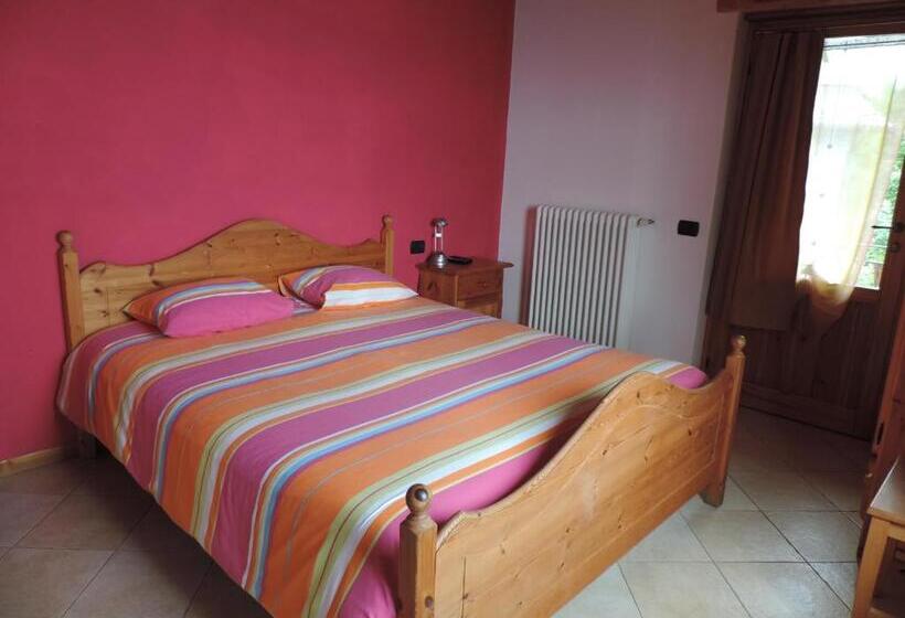 Номер Стандарт Вид на Озеро, Agriturismo Zertin