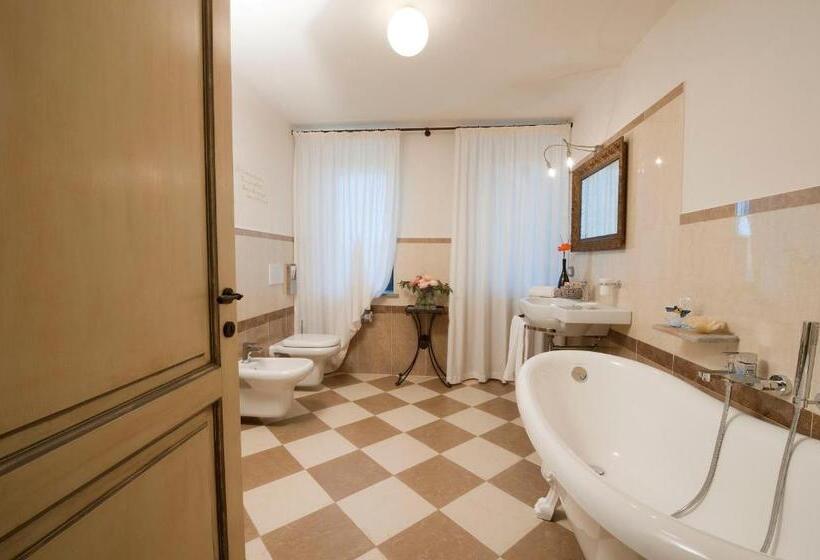 Номер Стандарт с Балконом, Agriturismo Rivella