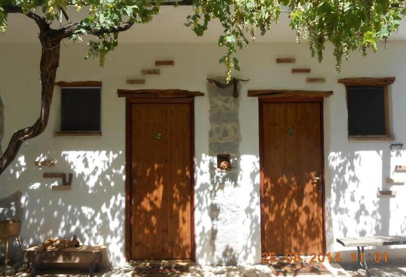 اتاق استاندارد سه نفره, S Imbragu Farm B&b