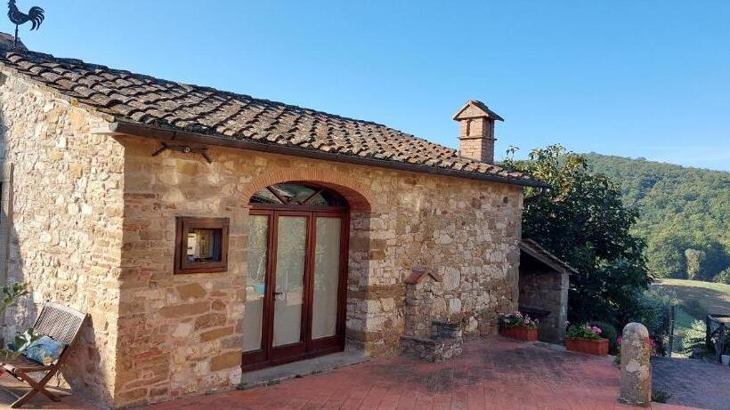 Полулюкс, Agriturismo La Scarpaia