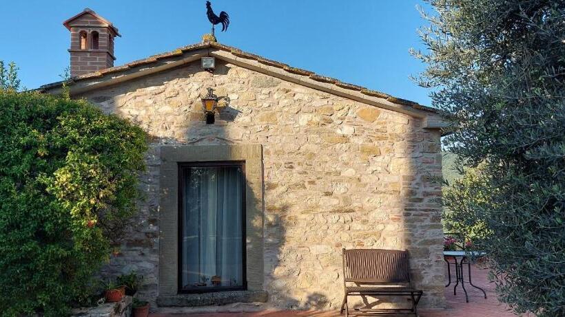 Полулюкс, Agriturismo La Scarpaia