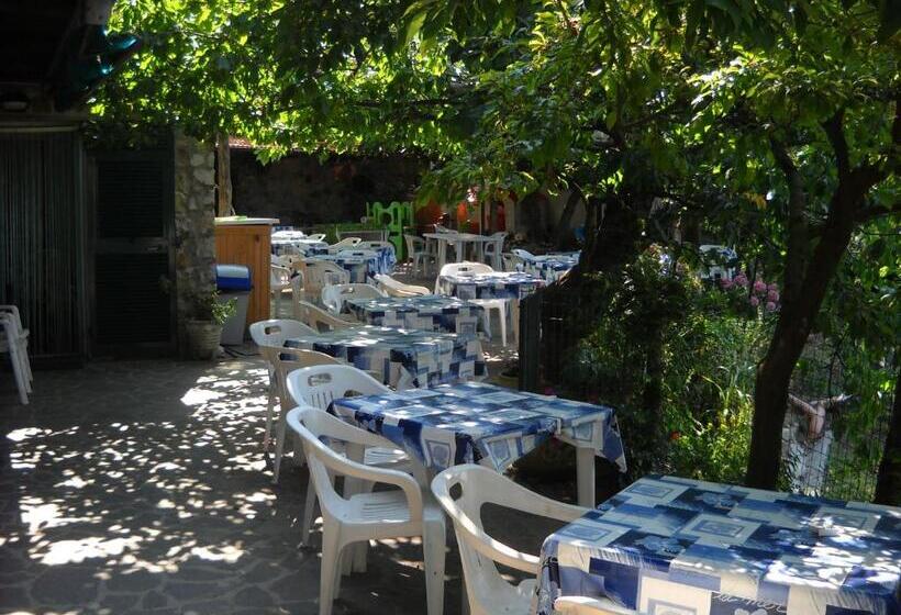 Triple Room Sea View, La Foce Del Prato