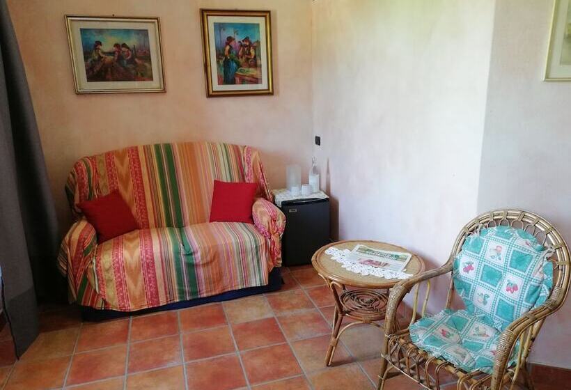 Семейный Номер, Agriturismo Tenuta Antica