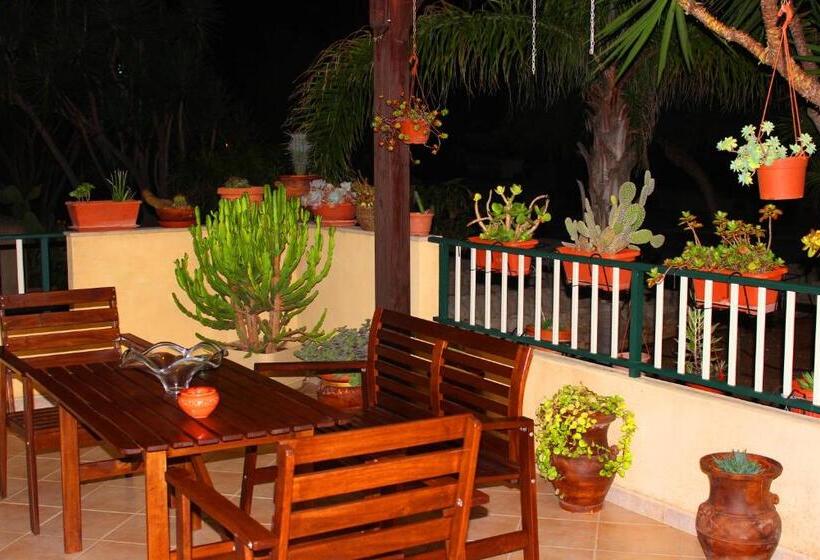 וילה בת חדר שינה 1, Medusa Mdna